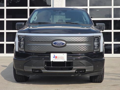 Used 2023 Ford F150 Lightning XLT AWD/4WD image 10