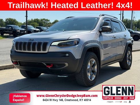 Used 2019 Jeep Cherokee Trailhawk w/ Cold Weather Group AWD/4WD image 1
