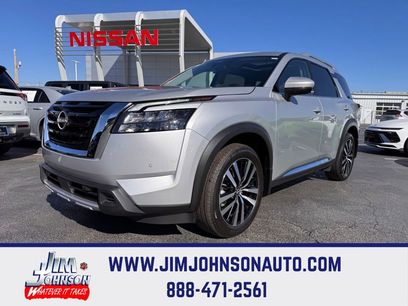 Used 2025 Nissan Pathfinder Platinum w/ Cargo Package