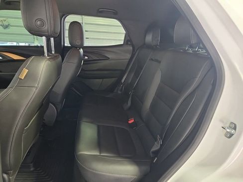 Used 2023 Chevrolet TrailBlazer ACTIV image 11