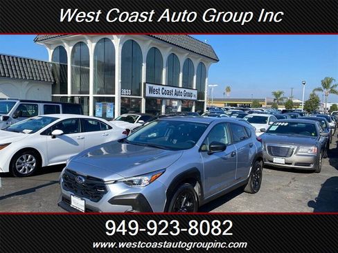 Used 2025 Subaru Crosstrek 2.0i image 1