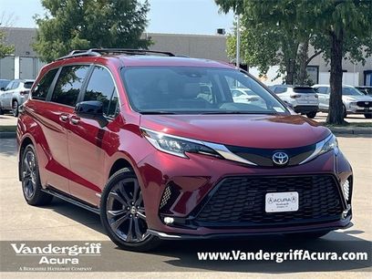 Used 2021 Toyota Sienna XSE w/ XSE Plus Package