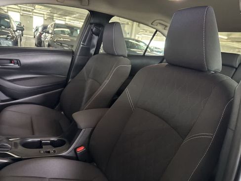 Used 2025 Toyota Corolla LE FWD image 13