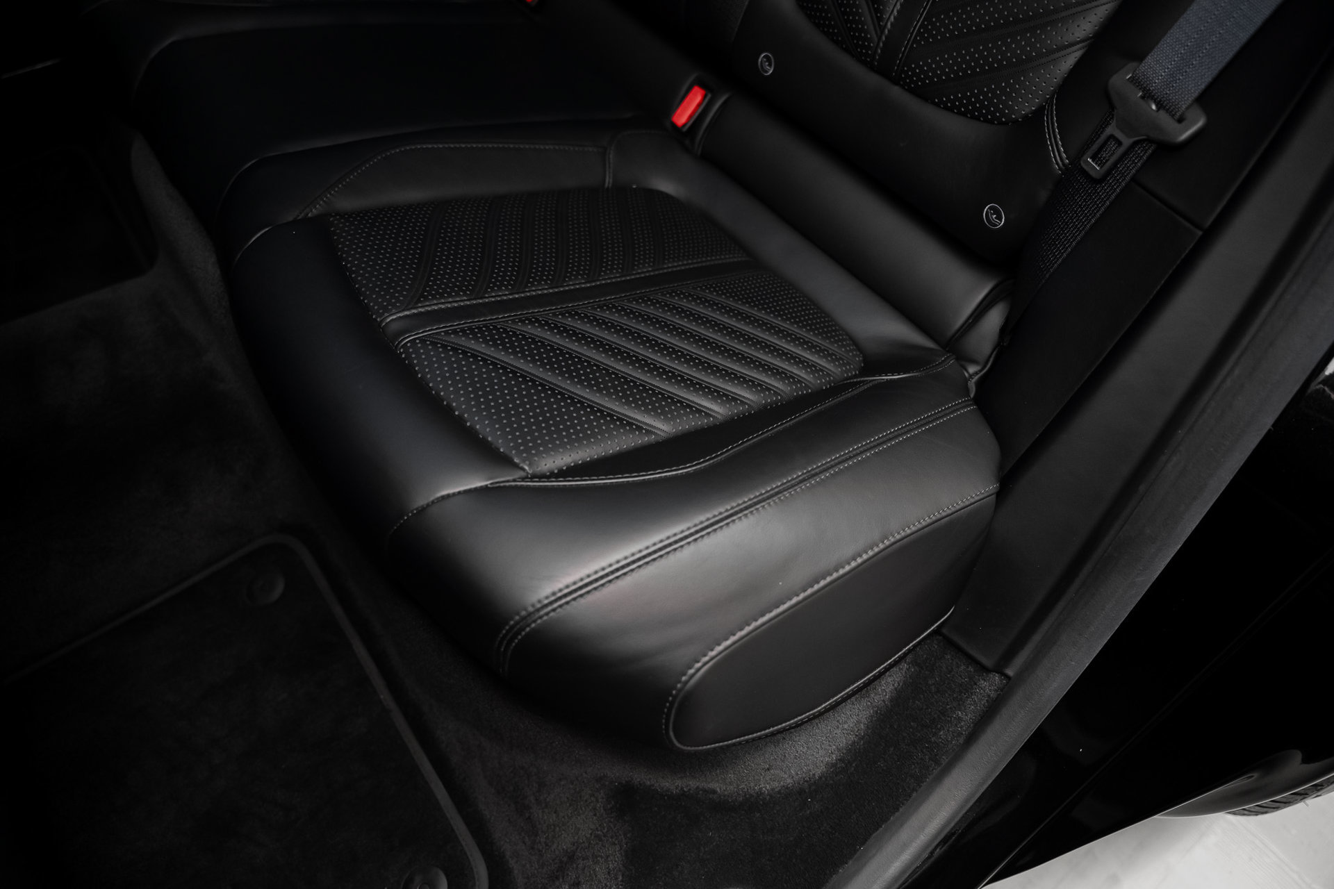 Used 2024 Aston Martin DBX 707 AWD/4WD image 70