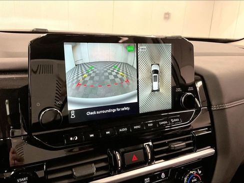 New 2025 Nissan Pathfinder Platinum w/ Cargo Package image 25