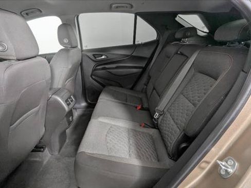 Used 2018 Chevrolet Equinox LT FWD image 17