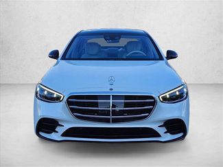 Used 2022 Mercedes-Benz S 580 4MATIC Sedan video 2