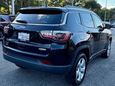 Used 2018 Jeep Compass Latitude w/ Popular Equipment Group AWD/4WD image 6