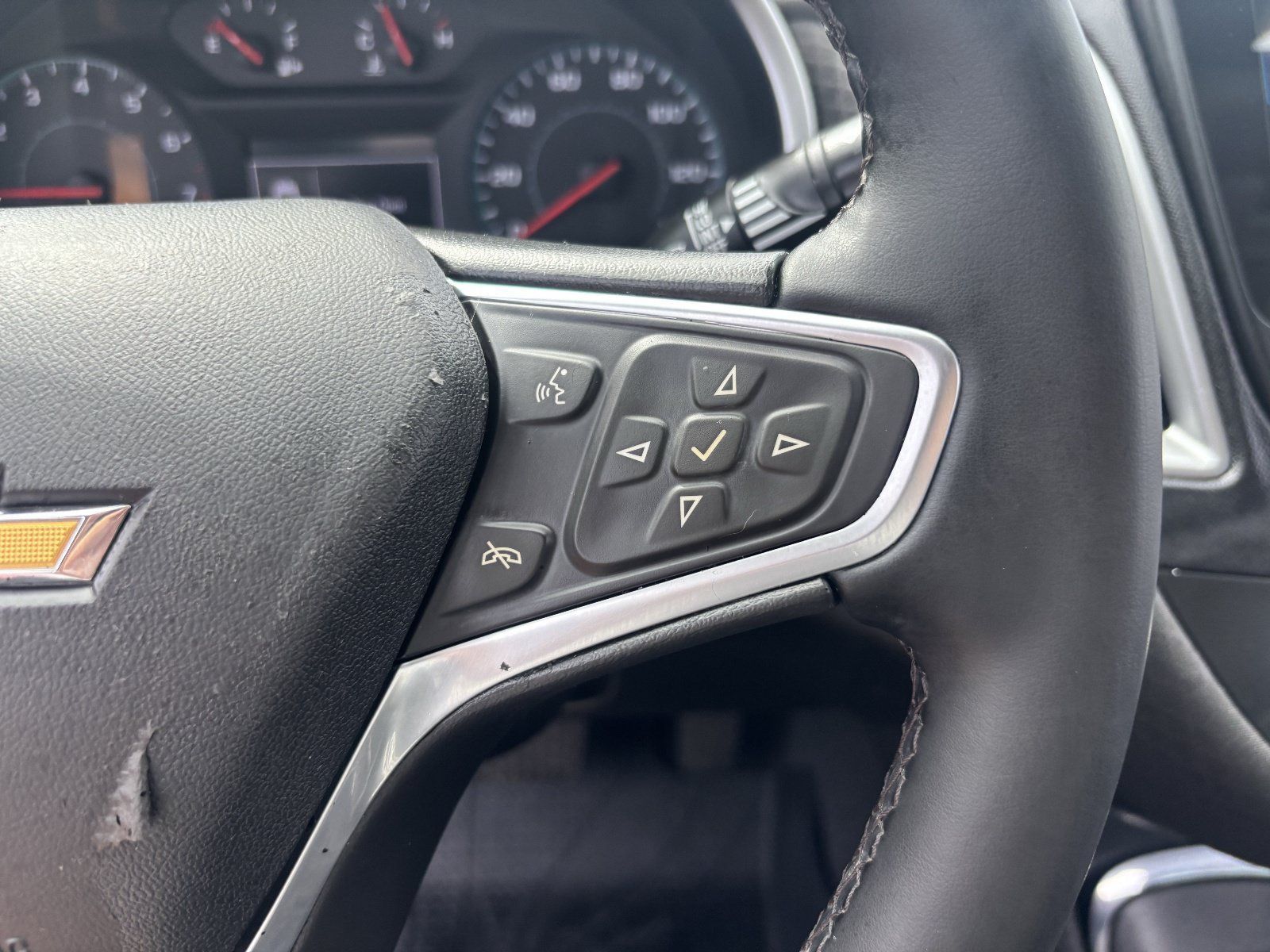 Used 2023 Chevrolet Malibu LT w/ Sport Edition FWD image 29