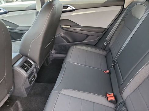 New 2024 Volkswagen Taos SE image 13
