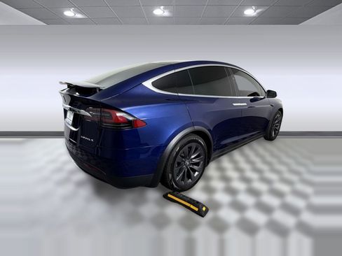 Used 2019 Tesla Model X AWD/4WD image 9