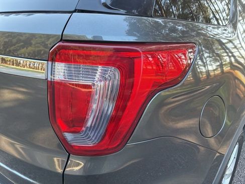 Used 2018 Ford Explorer XLT w/ Equipment Group 201A image 14