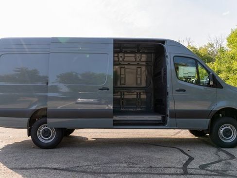 New 2025 Mercedes-Benz Sprinter 2500 image 2