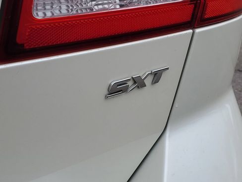Used 2014 Dodge Journey SXT w/ Quick Order Package 22C FWD image 29