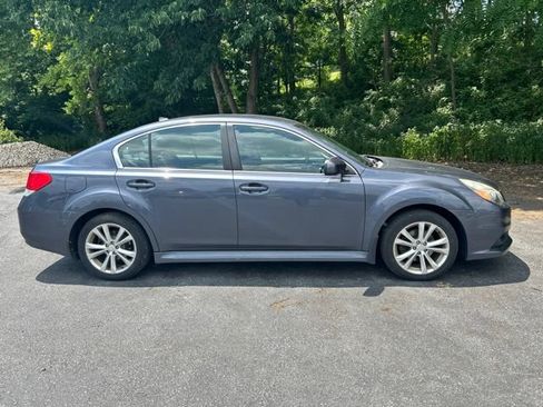 Used 2014 Subaru Legacy 2.5i Premium w/ Popular Package #1 AWD/4WD image 2