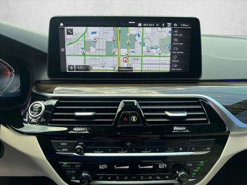 Used 2023 BMW 540i w/ Executive Package RWD image 11