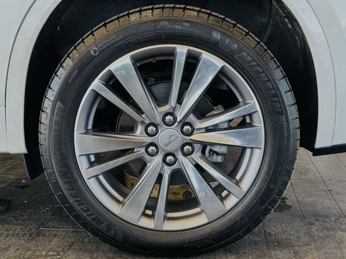 Used 2024 Cadillac XT6 Premium Luxury w/ LPO, Floor Liner Package AWD/4WD image 25