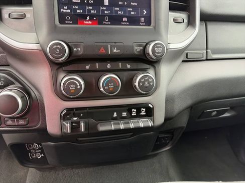 Used 2024 RAM 1500 Big Horn AWD/4WD image 18