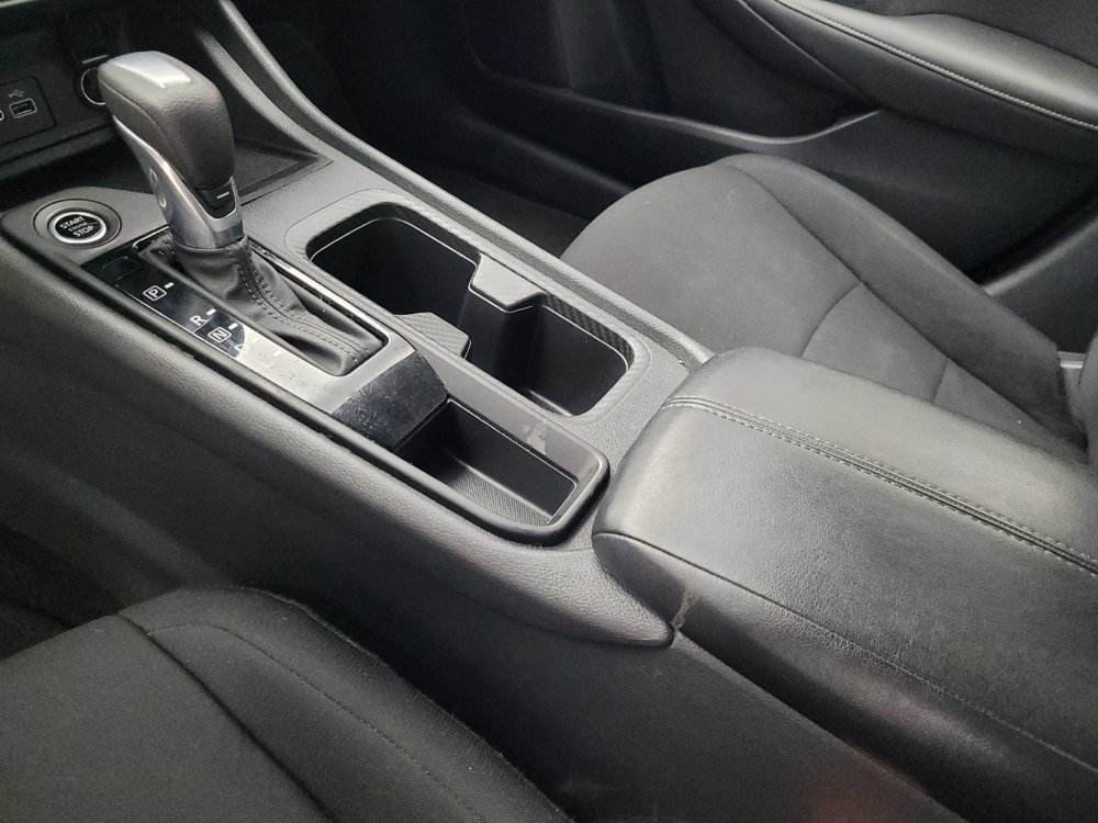 Used 2025 Nissan Sentra S FWD image 26