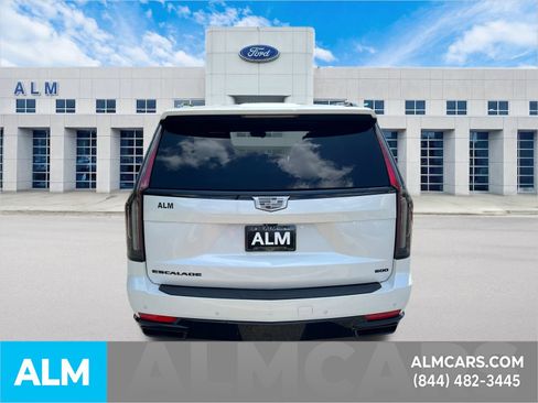 Used 2022 Cadillac Escalade Sport Platinum w/ LPO, ONYX Package image 7