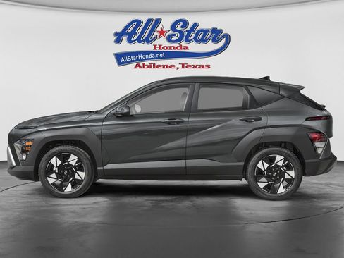 Used 2024 Hyundai Kona SEL AWD/4WD image 3