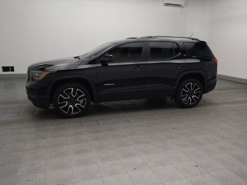 Used 2019 GMC Acadia SLT w/ Black Edition FWD image 2