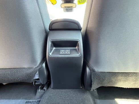 Used 2025 Toyota Corolla LE FWD image 35