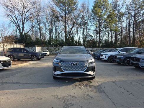 Used 2023 Audi Q4 e-tron Premium Plus image 14