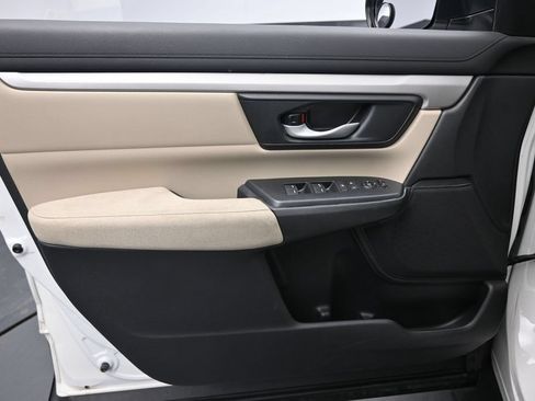 Used 2018 Honda CR-V LX image 19