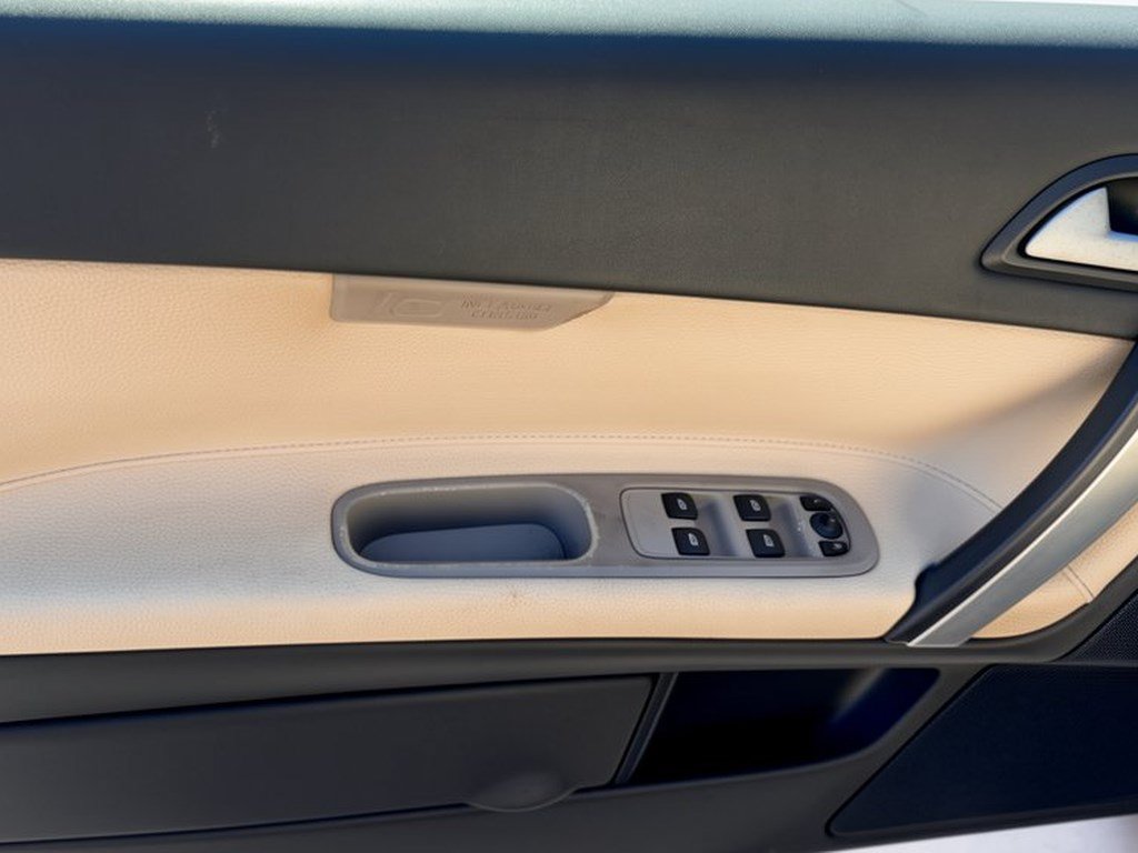 Used 2011 Volvo C70 T5 w/ Multimedia Pkg FWD image 14