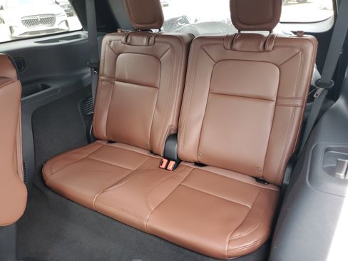 New 2026 Lincoln Aviator Reserve AWD/4WD image 26