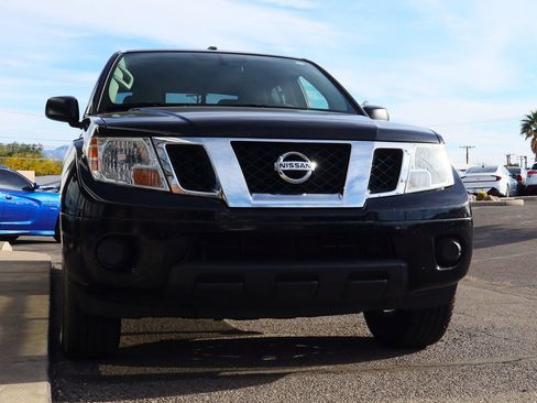 Used 2018 Nissan Frontier SV image 18