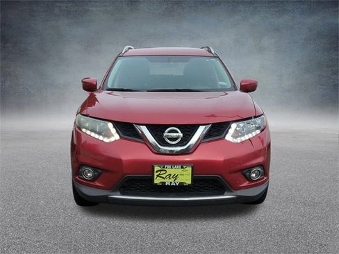 Used 2016 Nissan Rogue SV image 4