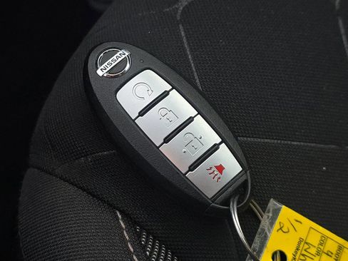 Used 2020 Nissan Kicks SV image 30