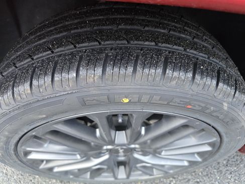 Used 2023 Jeep Compass Limited image 10