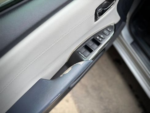 Used 2015 Toyota Avalon XLE FWD image 8