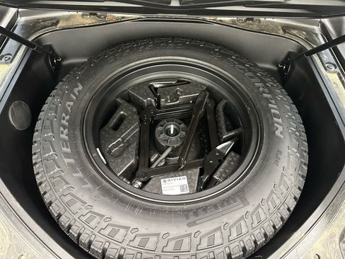 Used 2026 Rivian R1T Premium Quad AWD/4WD image 45