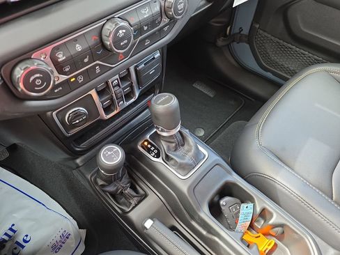 New 2026 Jeep Gladiator Sahara image 26