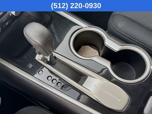 Used 2018 Nissan Pathfinder SV image 20