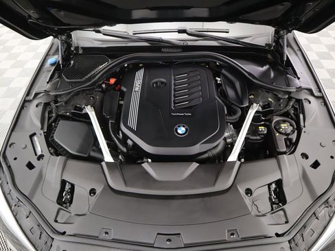 Certified 2022 BMW 740i w/ M Sport Package image 30