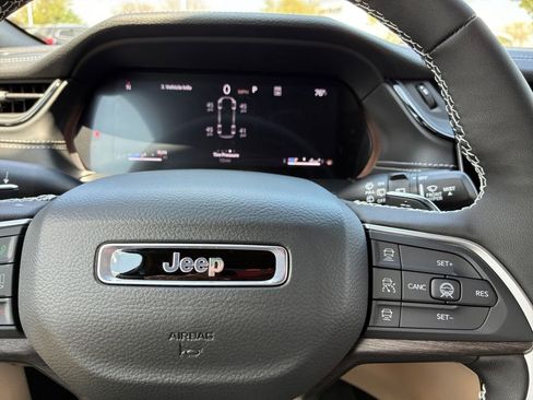 New 2026 Jeep Grand Cherokee L Limited image 11