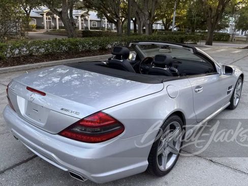 Used 2009 Mercedes-Benz SL 550 image 5