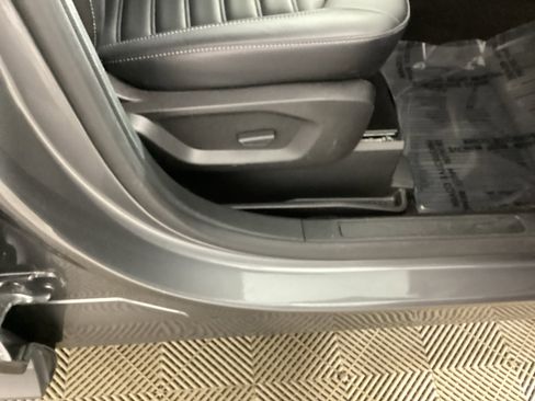 Used 2023 Ford Edge SEL w/ Convenience Package image 10