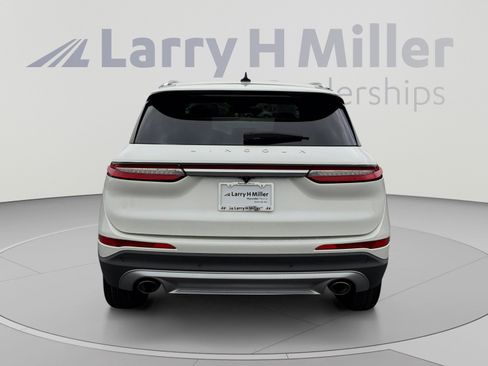 Used 2022 Lincoln Corsair Reserve FWD image 4
