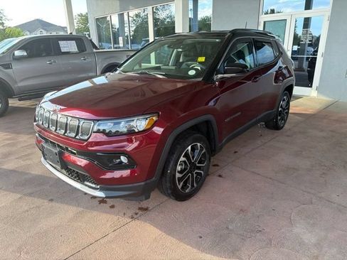 Used 2022 Jeep Compass Limited AWD/4WD image 3