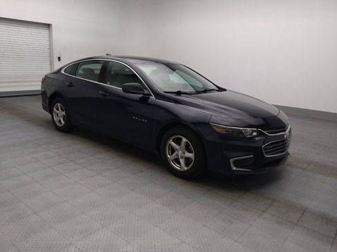 Used 2018 Chevrolet Malibu LS w/ LPO, Convenience Package 1 FWD image 11