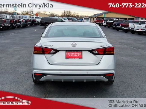Used 2023 Nissan Altima 2.5 SV image 31