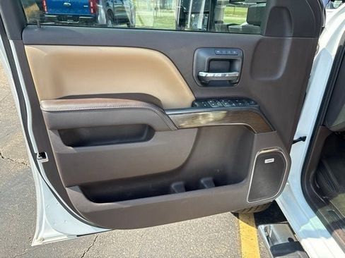 Used 2017 GMC Sierra 3500 Denali w/ Duramax Plus Package AWD/4WD image 25
