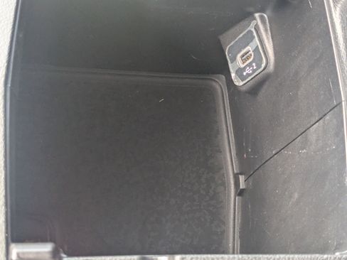 Used 2022 Jeep Wrangler Unlimited Sport image 25