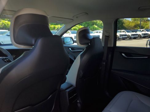 New 2025 Kia Niro EX image 11